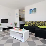 Gusti - One Bedroom With Terrace And Sea View Lejlighed *