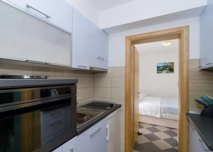 Apartament Gusti - One Bedroom With Terrace And Sea View Drače