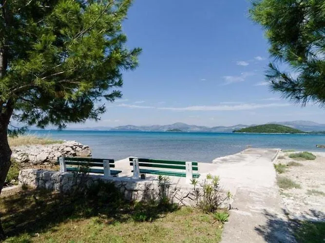 Apartament Gusti - One Bedroom With Terrace And Sea View