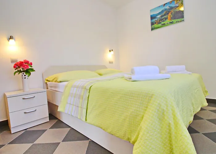 Apartament Gusti - One Bedroom With Terrace And Sea View