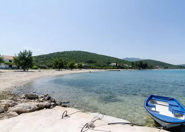 Gusti - One Bedroom With Terrace And Sea View Apartament