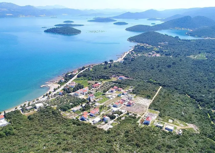 Gusti - One Bedroom With Terrace And Sea View Drače